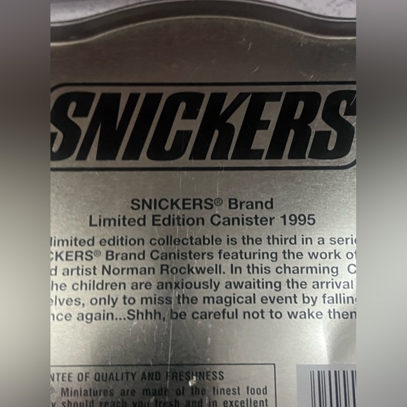 Vintage Snickers Tin Norman Rockwell Christmas Tin 1995 Edition Metal Canister - Picture 6 of 7